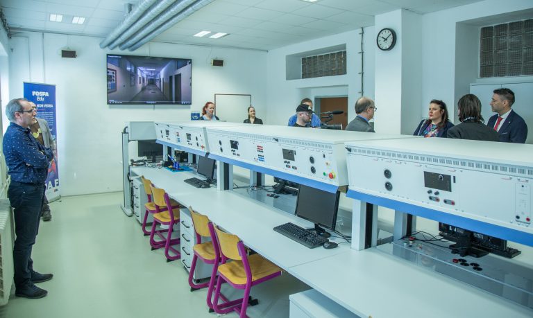 Předání laboratoře 04