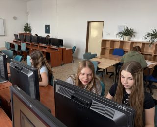 Ekonomické lyceum 03